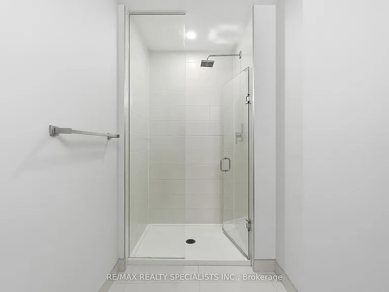 5240 Dundas St #B509 — Photo 14
