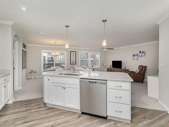 5th image of 2515 Crosshill Dr