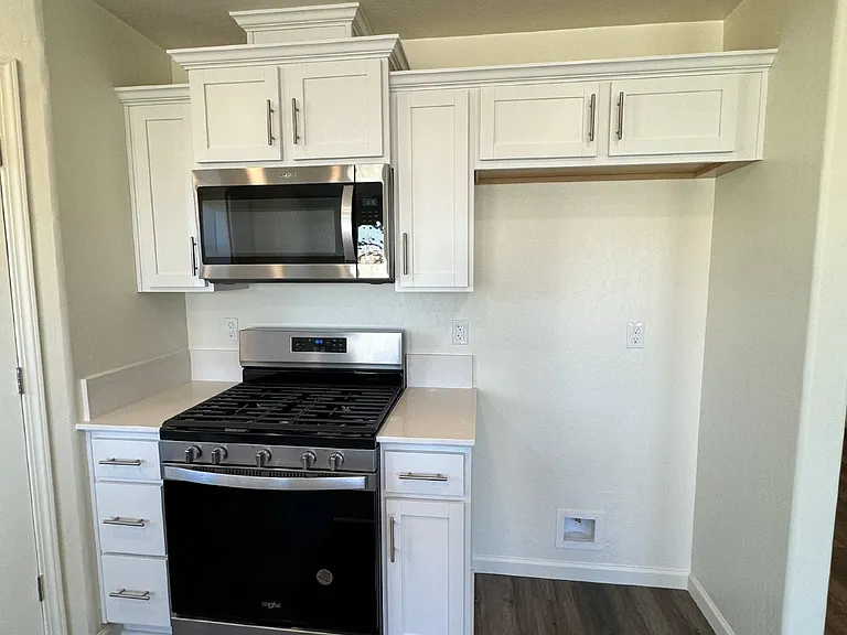 4549 Michelle Dr — Photo 16