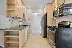 3rd image of 884 College Pkwy APT 203
