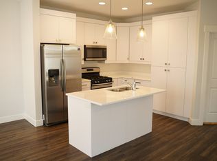 153 W Silver Springs Dr, Vineyard, UT 84059