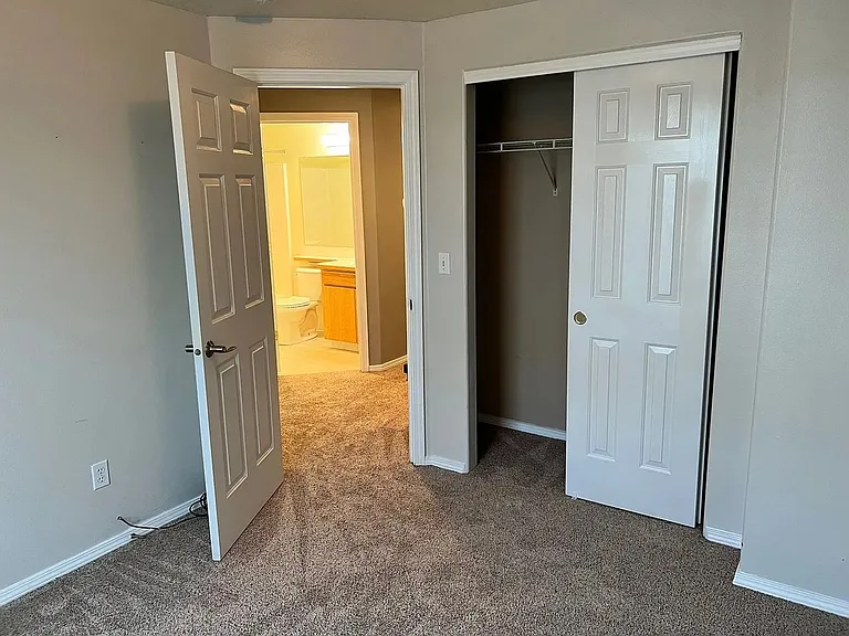 8225 Sweetbrier Loop SE — Photo 22