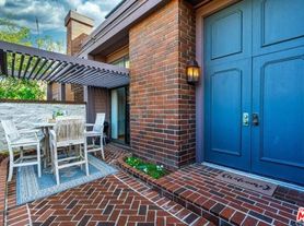 4555 Alla Rd, Marina Del Rey, CA