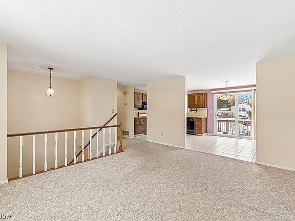 4th image of 4704 Red Willow Rd