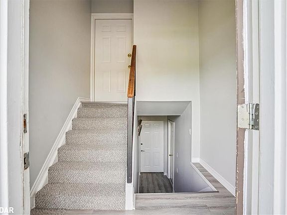 4th image of 54 Heritage Ct