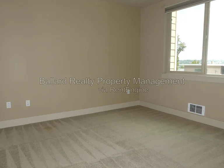 6801 Greenwood Ave N #310 — Photo 5