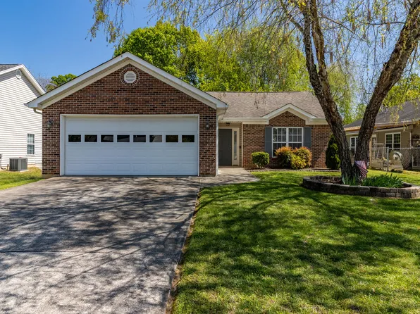 2738 Derby Downs Dr, Chattanooga, TN 37421