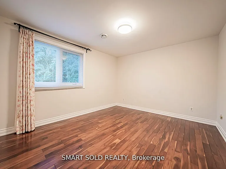 120 Abbeywood Trl — Photo 21