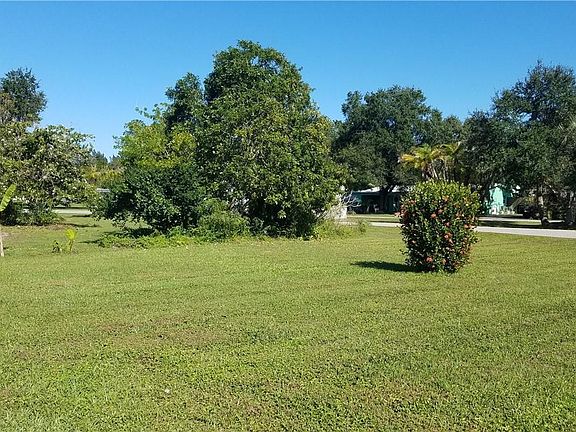4th image of 115 Peace Island Dr #1