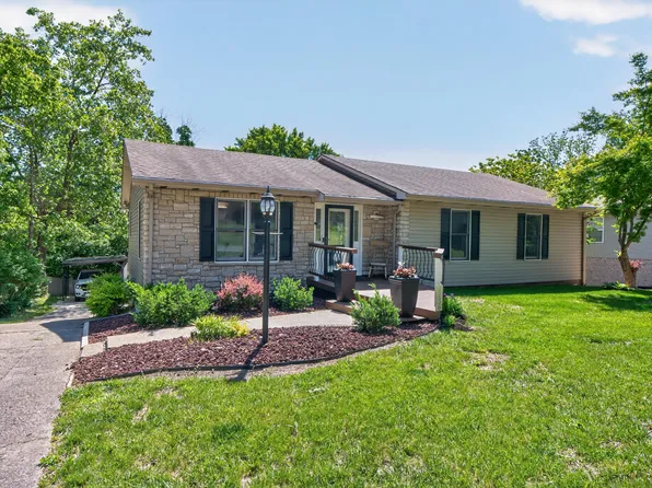 1136 Chinoe Rd, Lexington, KY 40502