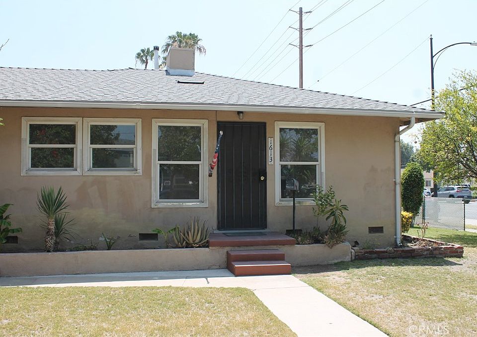 1st image of 1613 W Victory Blvd