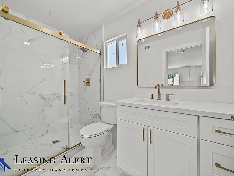 16446 Lassen St — Photo 10