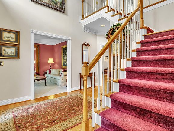 4th image of 4021 Peppertree Dr