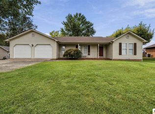 325 Autumn Ridge Rd, Glasgow, KY 42141