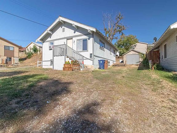 2nd image of 1314 N Madelia St