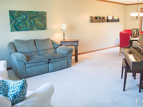 3rd image of 4408 W Bridalwood Dr