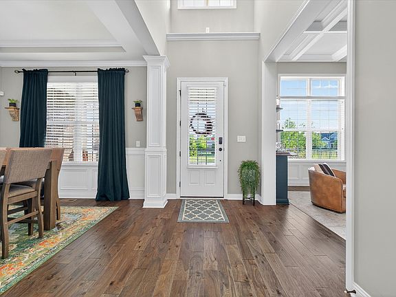 5th image of 6507 Regents Park Ct