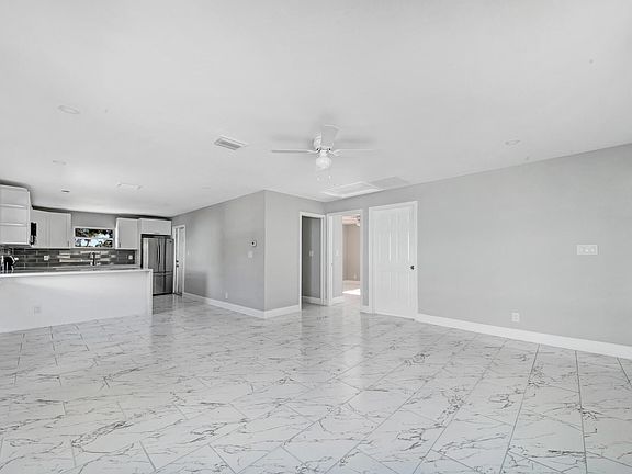 3rd image of 1018 N C St