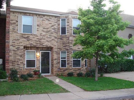 1st image of 3227 Preston Dr