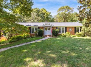 280 Post Oak Rd, Kernersville, NC 27284