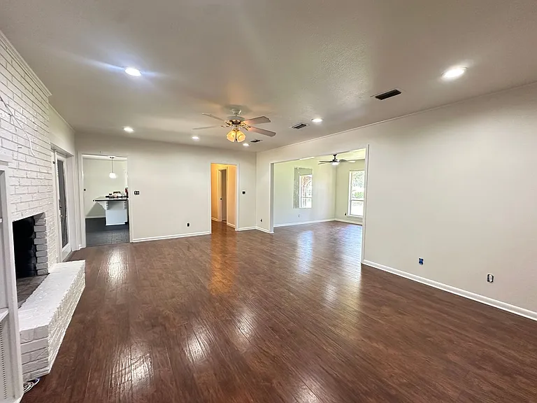1008 Francais Dr — Photo 6