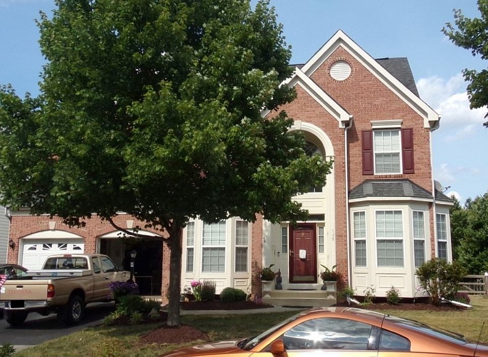 1st image of 728 Tonquin Pl NE