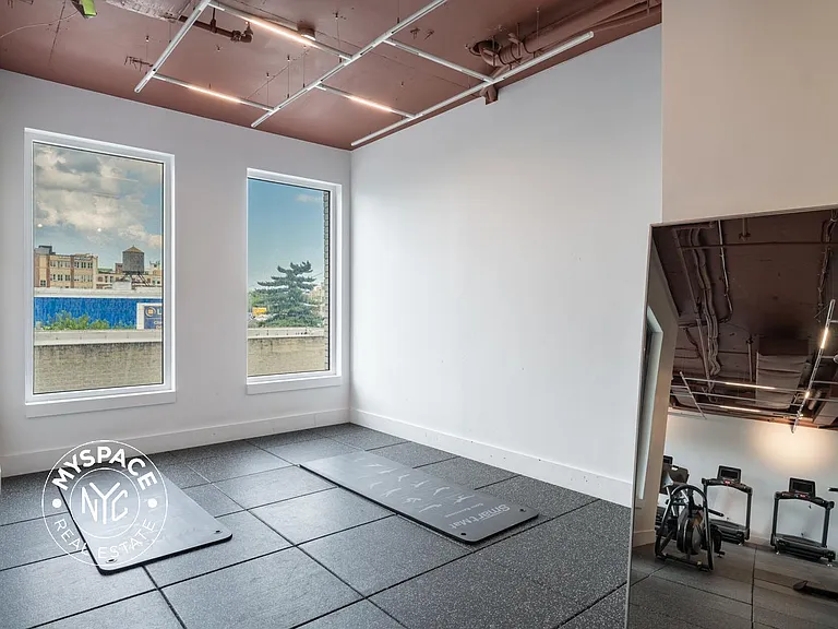 58 Vanderbilt Ave #10M — Photo 14