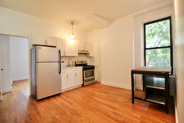 Rented by Hagstrom Management Inc | media 2