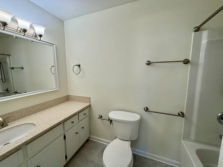 210 Foxdale Dr — Photo 13