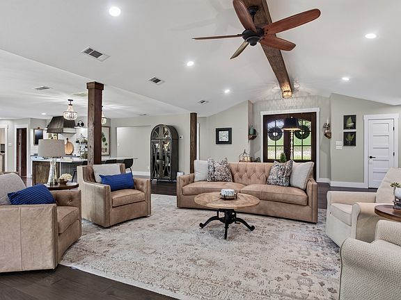5th image of 113 Red Oak Ln