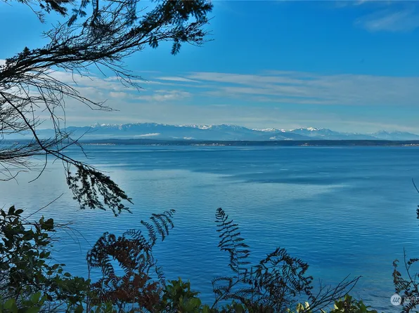 2946 Eagle Bluff Road, Greenbank, WA 98239