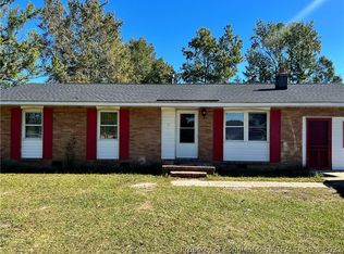 6163 E Raynham Rd, Fairmont, NC 28340