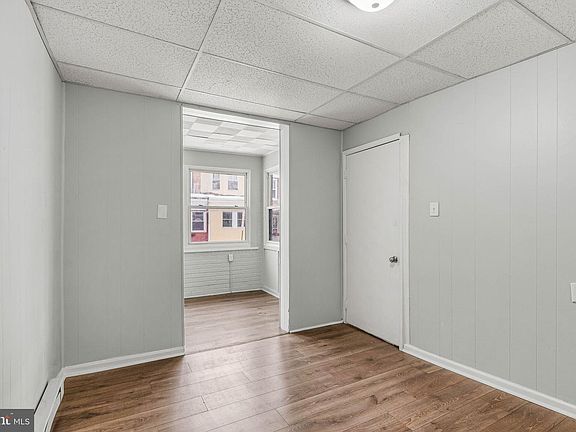 4th image of 41 N Keystone Ave