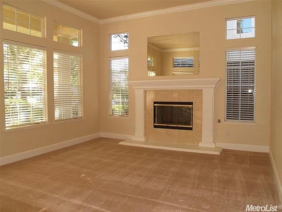 2nd image of 3997 Ironwood Dr