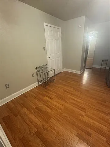 1 bed, 1.0 bath, 1000 sqft, $1,150 — Photo 2