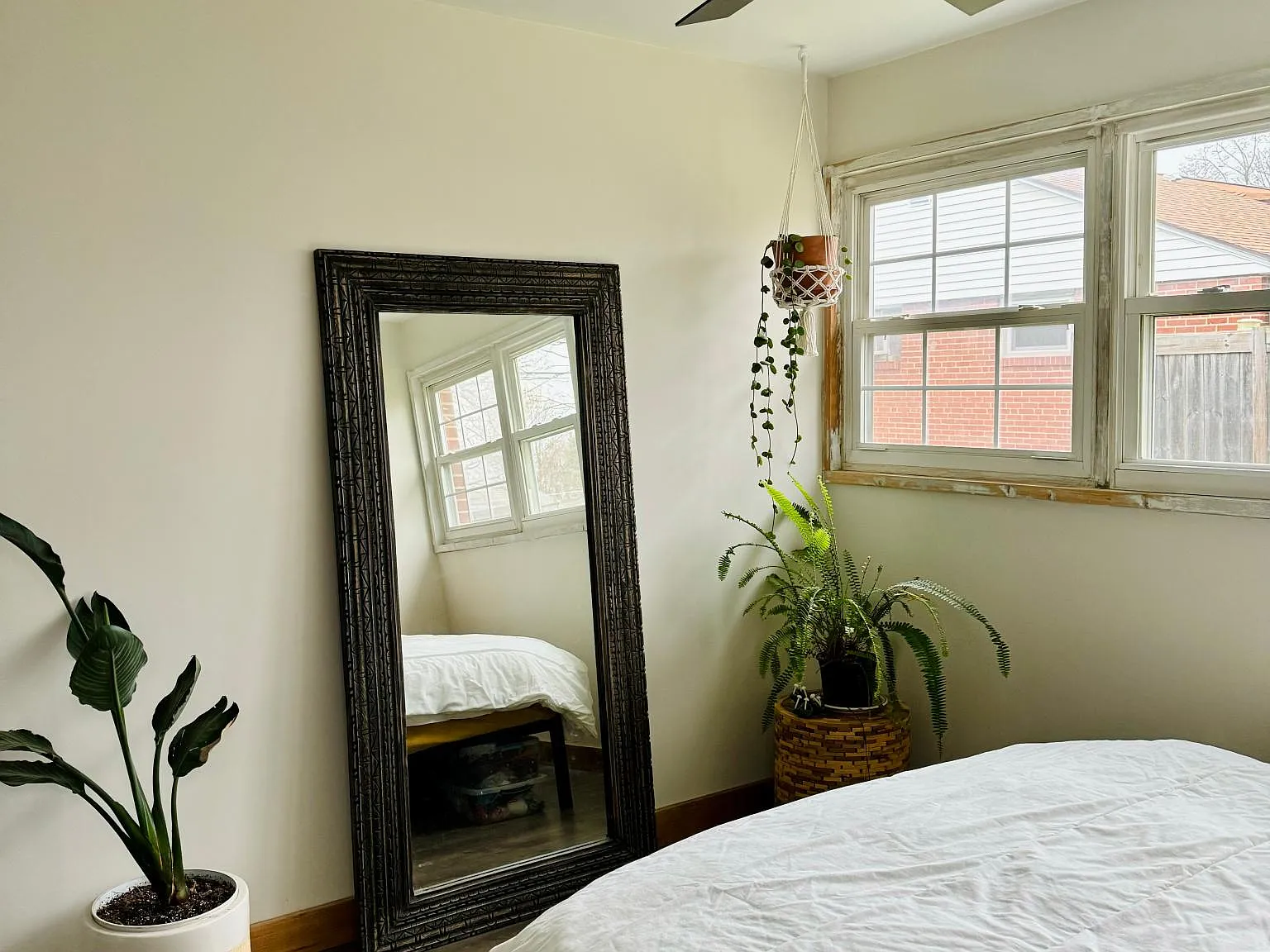 3 bed, 1071 sqft, $2,450 — Photo 4