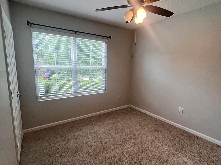 309 Cactus St SE — Photo 12