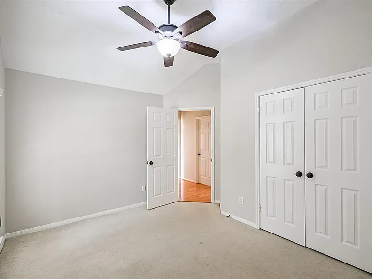 17218 Hamilwood Dr — Photo 6