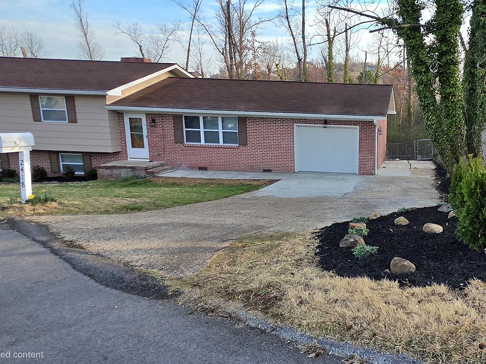 2nd image of 2418 Corral Trl