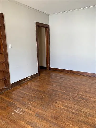 1926 Catalpa Dr #4 — Photo 5