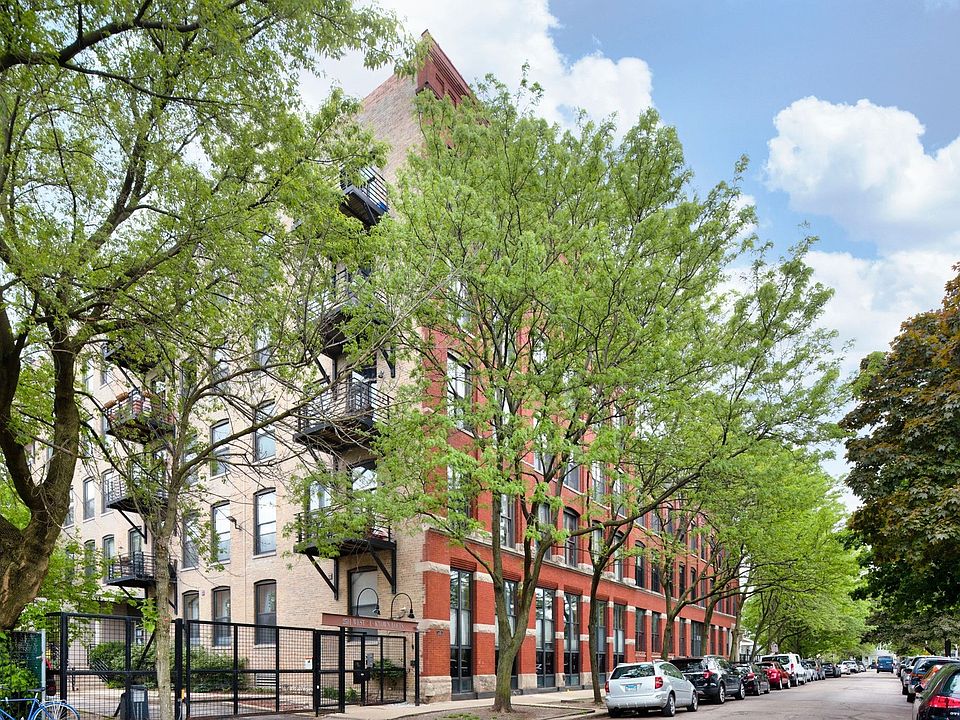 1st image of 2511 W Moffat St APT 103
