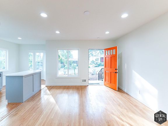 5th image of 3235 McCarthy Dr