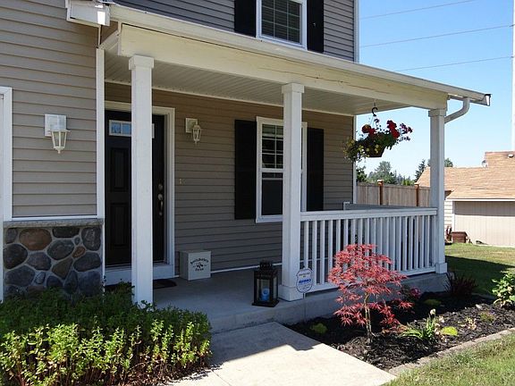 2nd image of 2001 85th Street Ct E