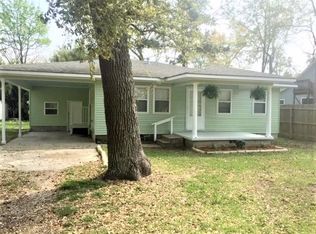 825 Wilkinson St, Mandeville, LA 70448