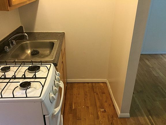 4th image of 242 E 117th St APT 2