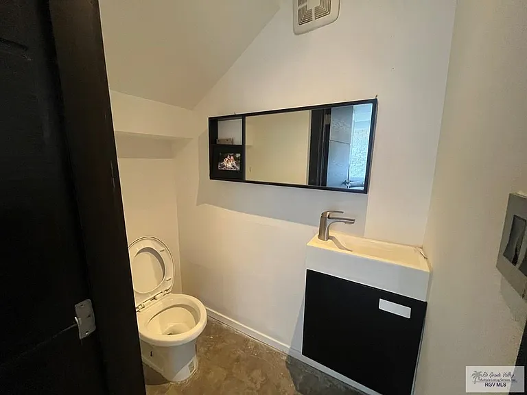 440-3 Champion St #3 — Photo 19