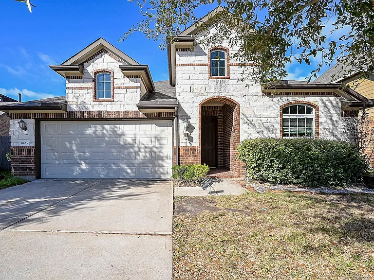 5823 Hillside River Ln — Photo 3