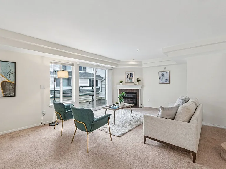 16219 Northup Way #C201 — Photo 13