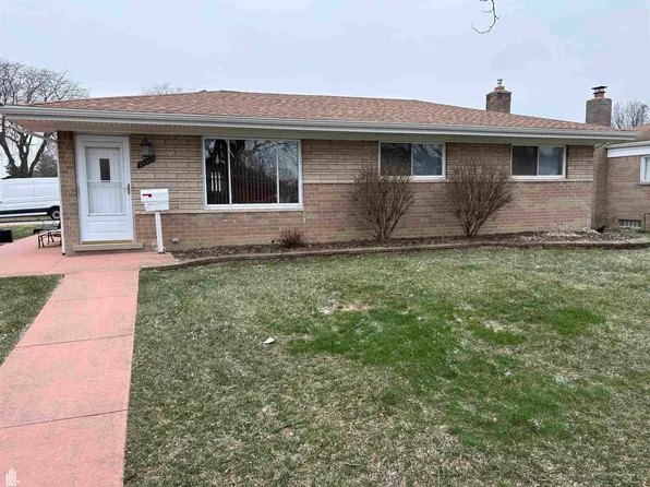 32245 Wareham Dr, Warren, MI 48092