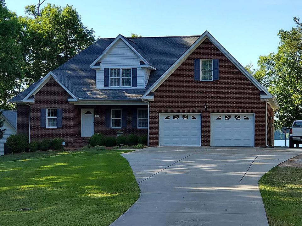 1st image of 213 Overlook Dr